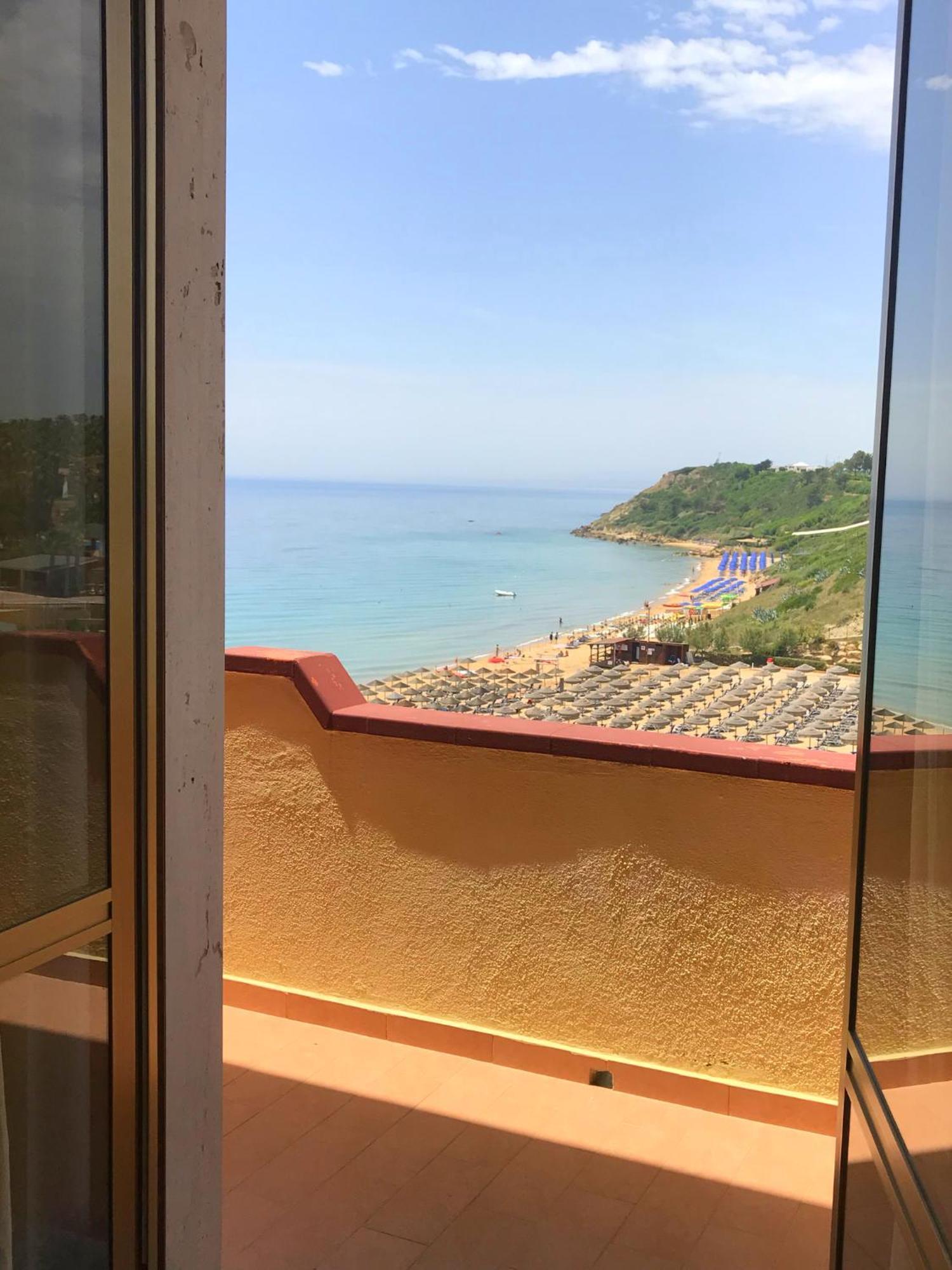 Appartamenti E Stanze Onde Blu Le Castella  Zewnętrze zdjęcie